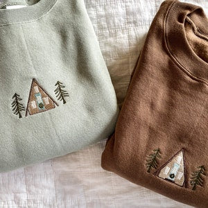 Custom Embroidered Crewneck Sweatshirt - Winter Sweater - Christmas Embroidery Sweater - Camping Apparel - Cozy Loungewear - Pine Tree Design